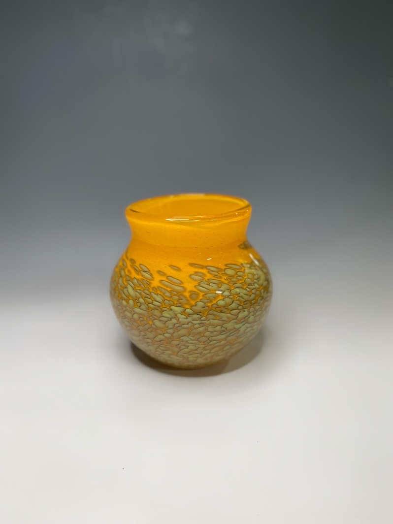 Marigold Vase Chiontea